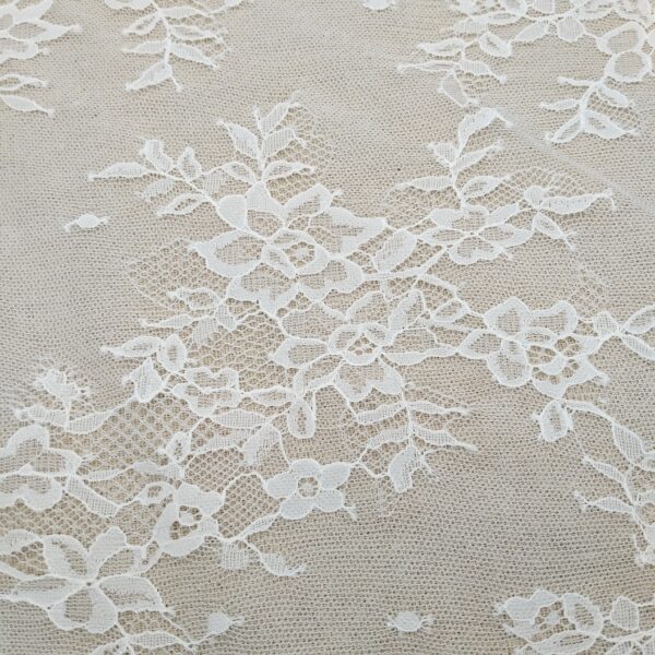 high quality fancy style polyester lace fabric knitted for party weddings clothing