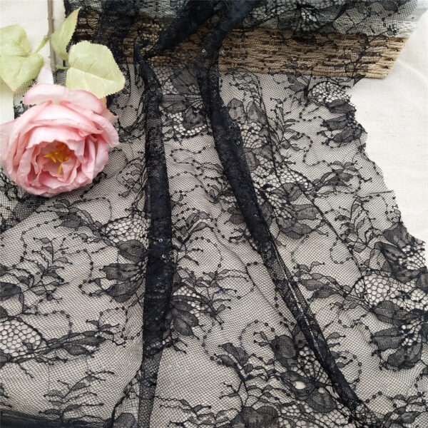 factory direct sales low price white nylon lace fabric with flower (复制)
