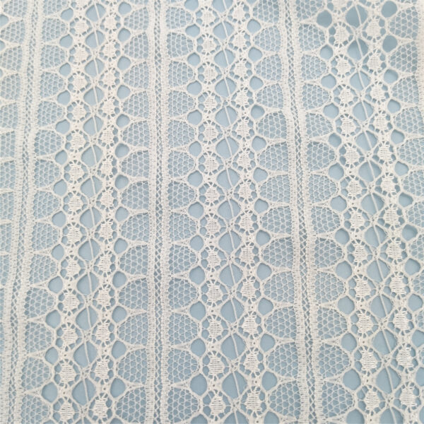 factory direct sales low price white nylon lace fabric with flower